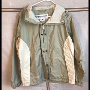 Columbia Rain Jacket - Size Large